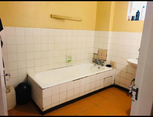 1 BEDROOM APARTMENT FOR SALE IN RUSTENBURG CENTRAL